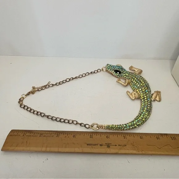Huge Jeweled Green Lizard Pendant Statement Necklace - Picture 10 of 13